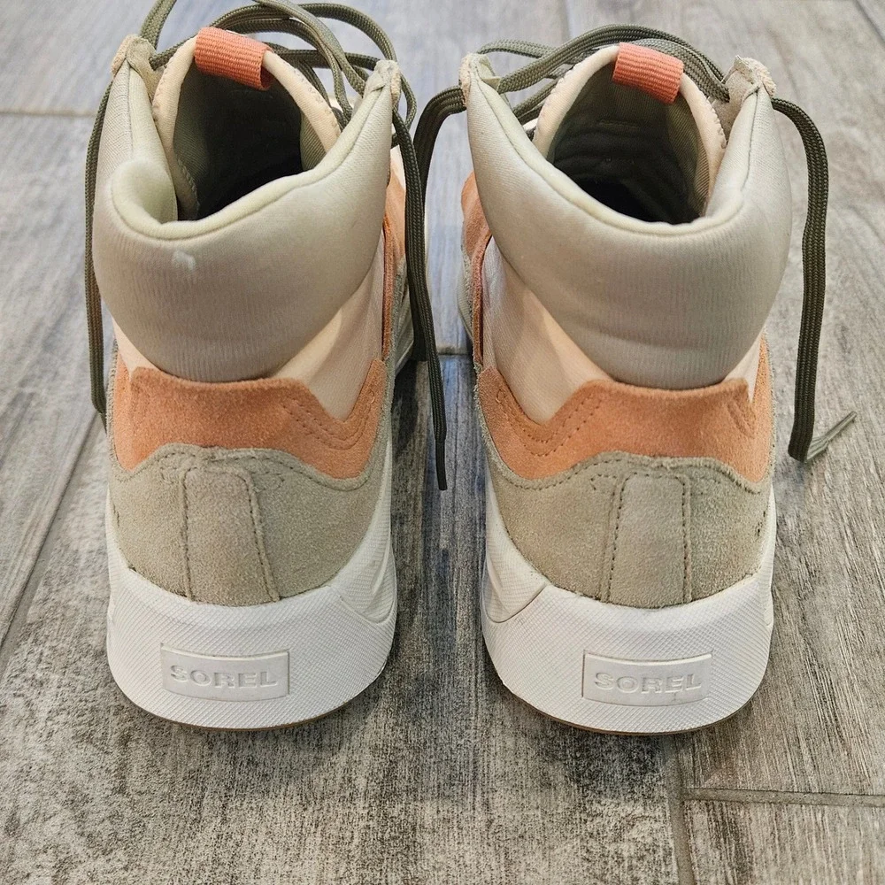 Sorel Kinetic Breakthru Day Lace Sneakers Womens 8 Peach Sage Mid Top Trainers